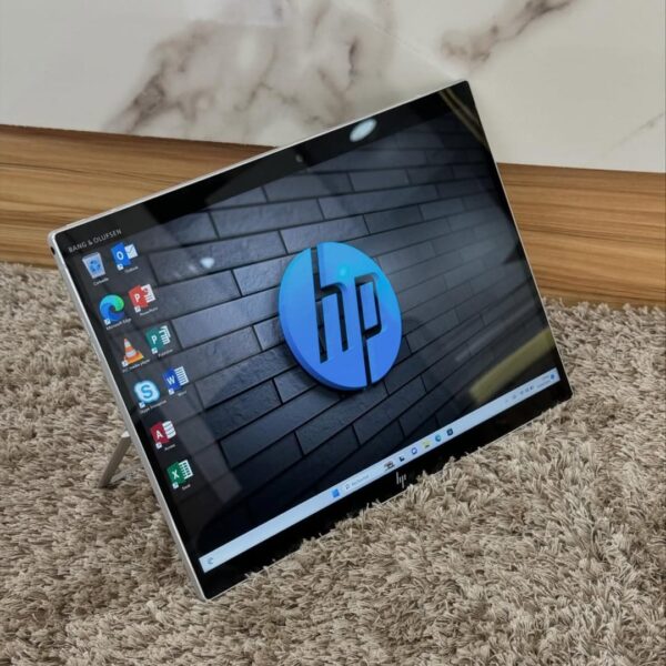 Deuxième image de HP Elite X2 G4 – Puissance, mobilité et élégance professionnelle !