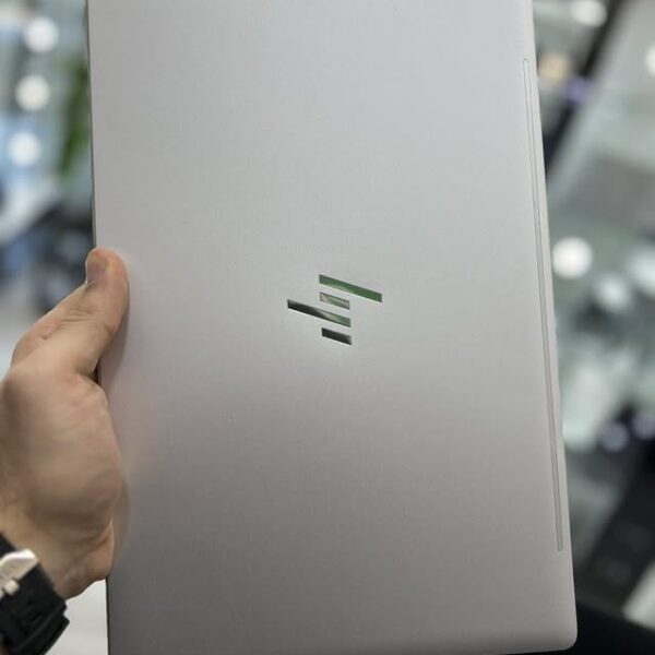 Deuxième image de HP EliteBook 640 G9 – Puissance et élégance réunies !