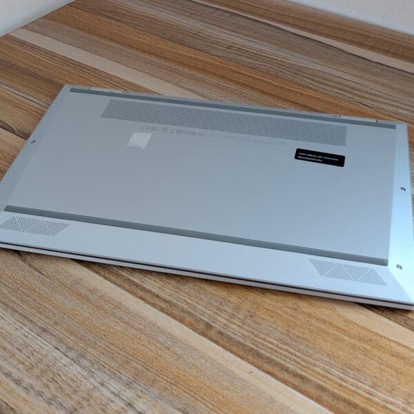 Deuxième image de HP EliteBook x360 1040 G7 – Ultrabook Convertible Premium & Sécurisé